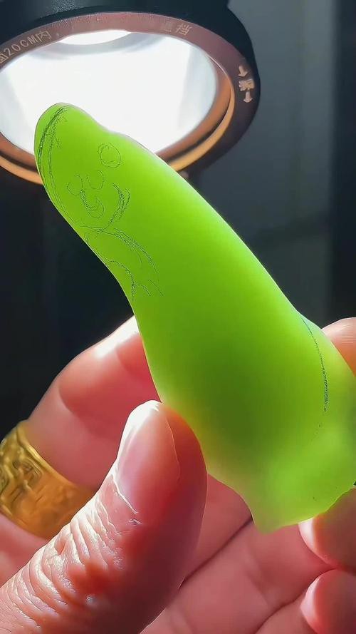 和田玉金龍魚吊墜圖片 和田玉金龍魚吊墜圖片 龍魚百科 第13張