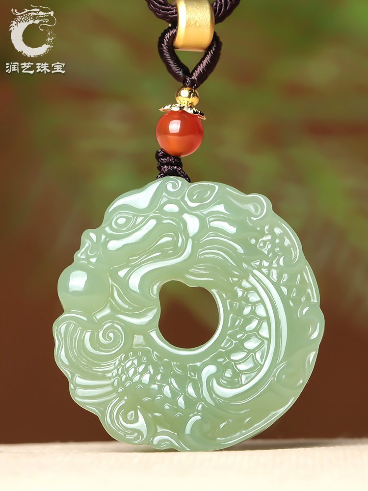 和田玉金龍魚吊墜圖片 和田玉金龍魚吊墜圖片 龍魚百科 第30張