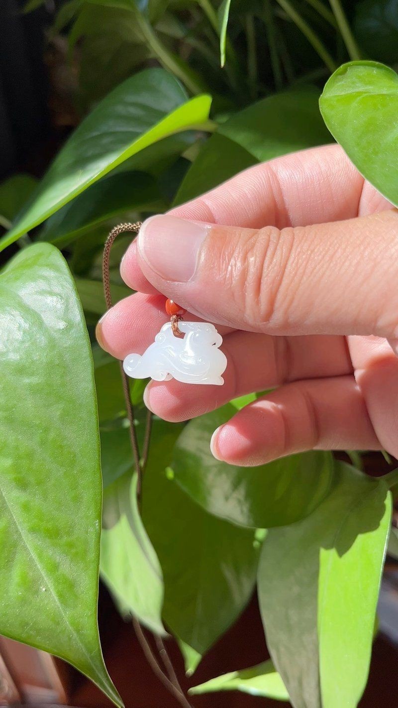 高中女孩戴鳳凰吊墜的壞處