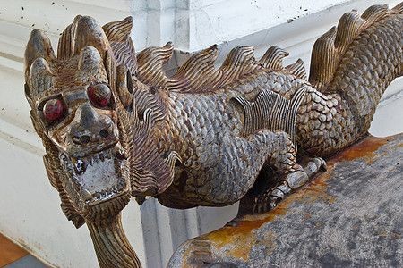 魚龍符絕歌下載：關于魚龍雕像的一些詳細信息