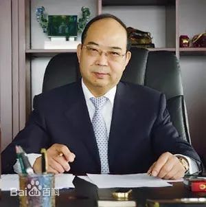 穆彥魁加入金龍魚的時間