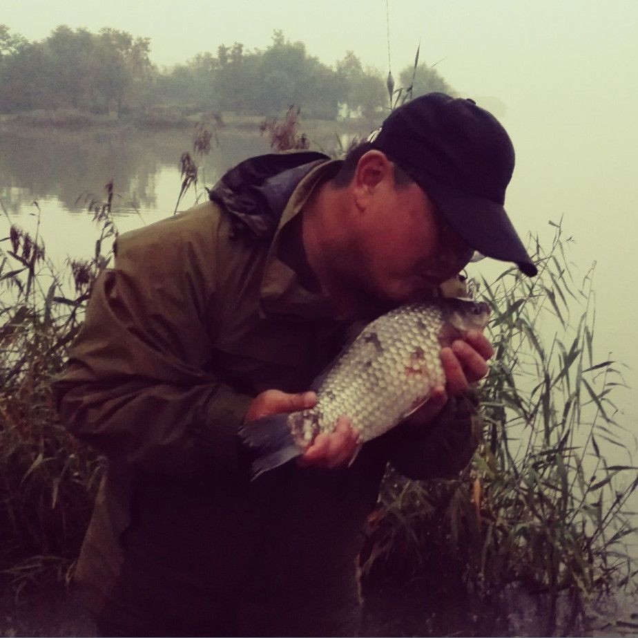 紅狼牙鰕虎魚