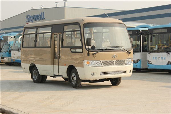 金龍19座中巴車詳細(xì)配置