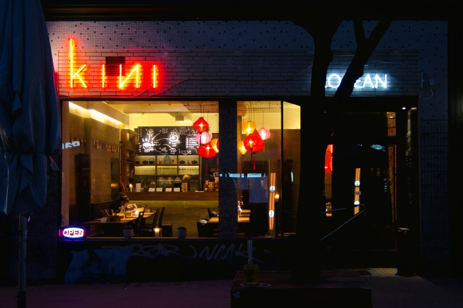 普洱市思茅區(qū)時(shí)尚水族設(shè)計(jì)店