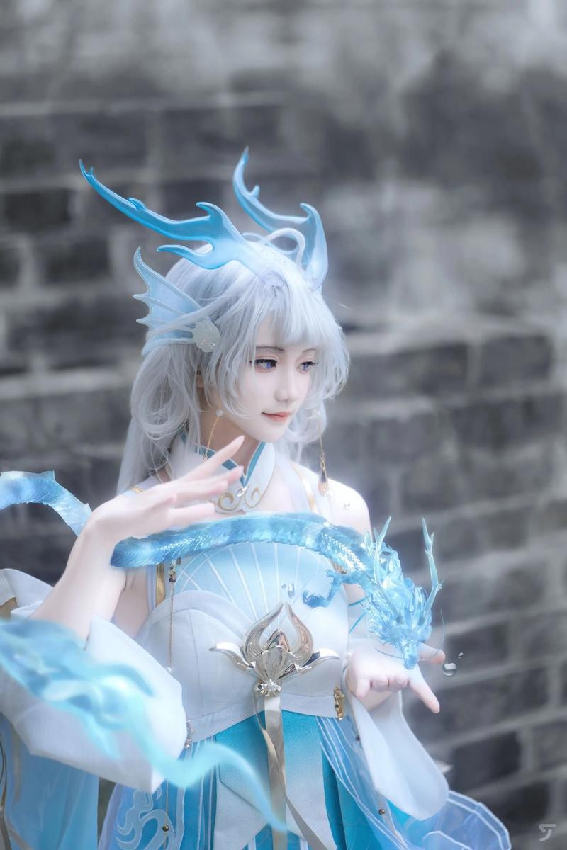 哪里可以找到免費的龍魚動態壁紙？