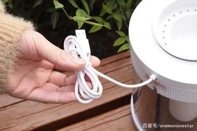 畫法幾何魚缸水泵供電接頭，養(yǎng)魚的基本知識和技巧：智能家居與魚缸的結(jié)合