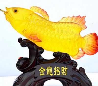 金龍魚畫的寓意和象征風(fēng)水：金龍魚在風(fēng)水中的寓意和象征