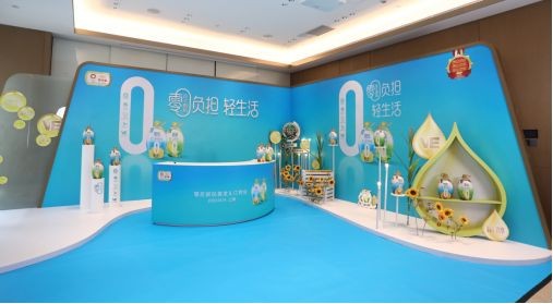 魚缸怎么能長(zhǎng)綠藻（如何控制魚缸綠藻過(guò)度生長(zhǎng)）