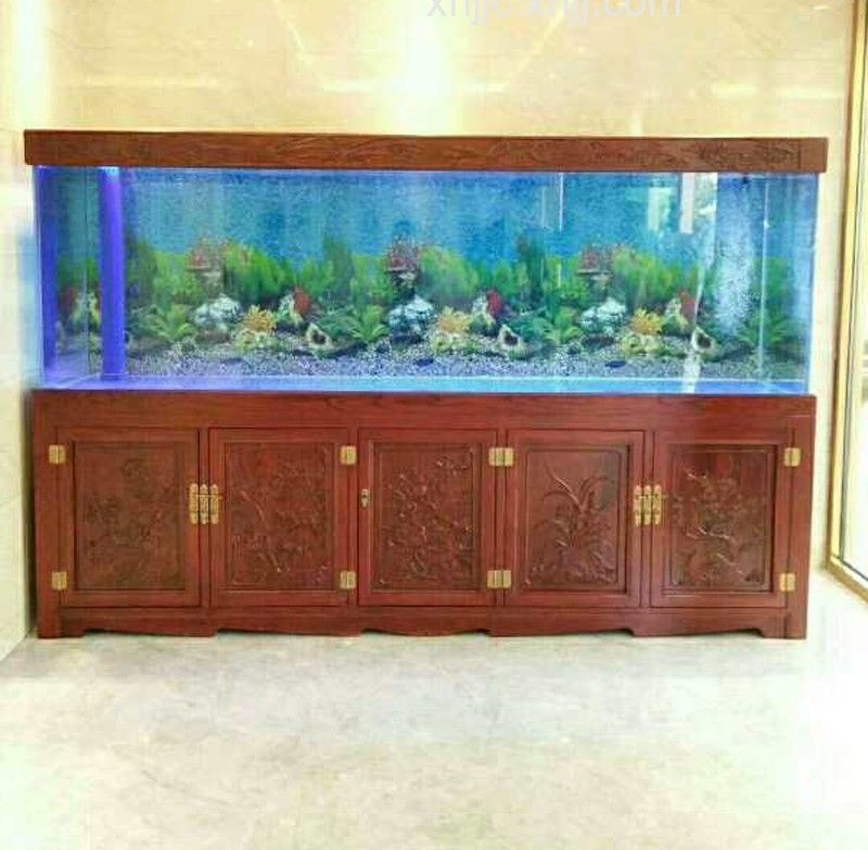 魚缸擺放的注意事項和技巧：店鋪中擺放魚缸的注意事項和技巧和技巧