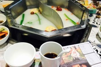 淮南龍魚火鍋哪家好吃一點：在淮南地區有一定口碑的龍魚火鍋店：龍魚軒火鍋