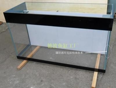 黑色結構膠粘魚缸的選擇指南在選擇魚缸膠的選擇指南：魚缸膠的選擇指南在選擇指南在選擇魚缸膠的選擇指南