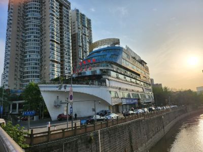 成都金龍魚港咋樣，成都金龍漁港周末聚餐推薦金龍漁港海鮮種類對比