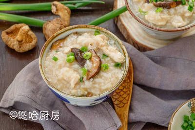 金龍魚吃雞肉嗎：給金龍魚喂食雞肉時需要注意的是金龍魚剛吃雞肉可以嗎