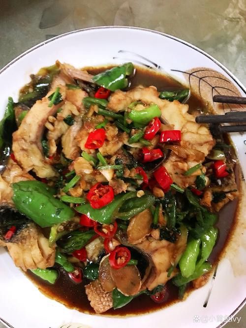烏魚和龍魚哪個好吃一點呢