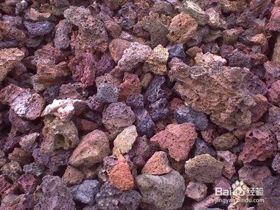 龍魚濾材用火山石可以嗎（火山石濾材可以用于龍魚缸的過濾系統(tǒng)）