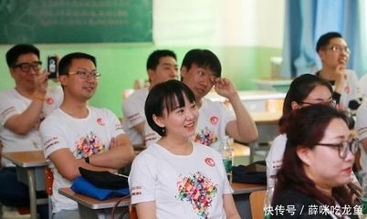龍魚低頭怎么處理：龍魚低頭現象的處理方法,龍魚沉頭的原因有哪些 龍魚低頭怎么處理：龍魚低頭現象的處理方法,龍魚沉頭的原因有哪些 龍魚百科 第1張