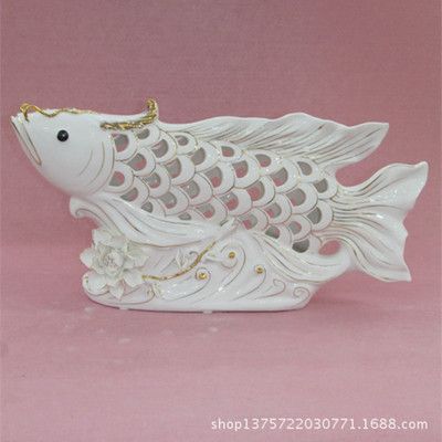 金龍魚吊墜什么生肖不能戴的：有兩類生肖不宜戴金龍魚吊墜，生肖羊和生肖猴的五行屬性 金龍魚吊墜什么生肖不能戴的：有兩類生肖不宜戴金龍魚吊墜，生肖羊和生肖猴的五行屬性 龍魚百科