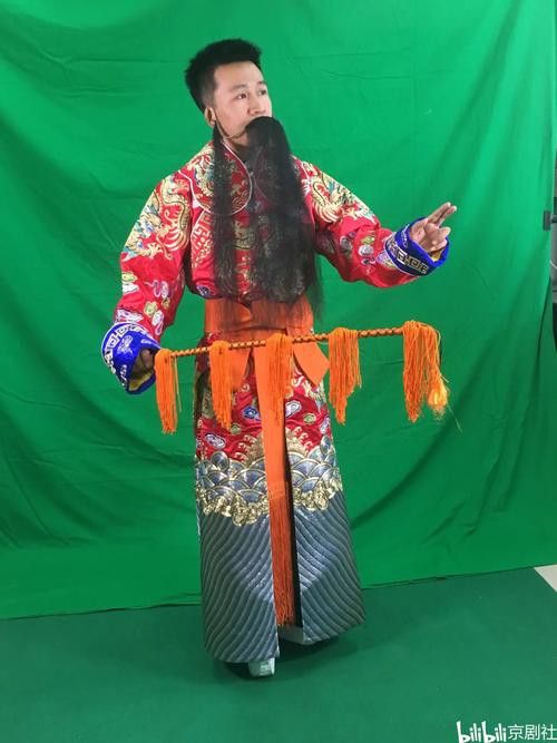 紅龍服飾搭配案例
