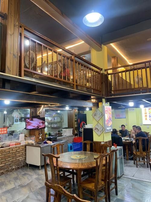 恩施州開水族店怎么樣？加盟祥龍魚場賣龍魚市場怎樣？