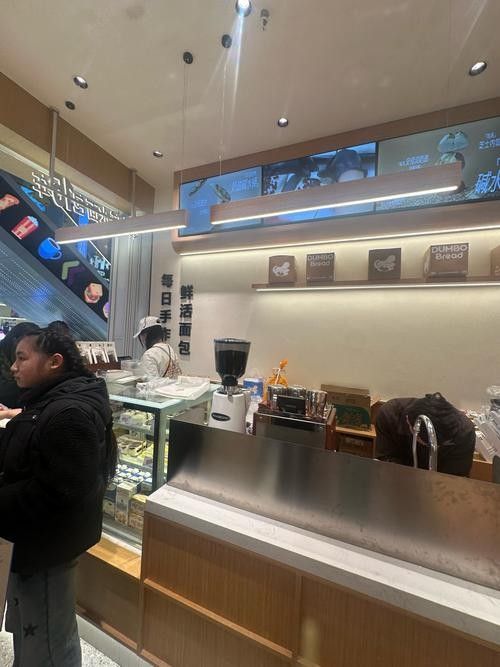 托里開水族店怎么樣？加盟祥龍魚場賣龍魚市場怎樣？