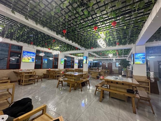琿春開水族店怎么樣？加盟祥龍魚場賣龍魚市場怎樣？