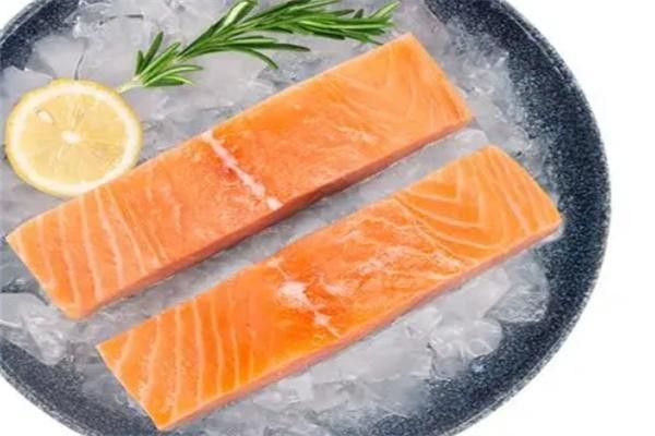 汕尾開水族店怎么樣？加盟祥龍魚場賣龍魚市場怎樣？