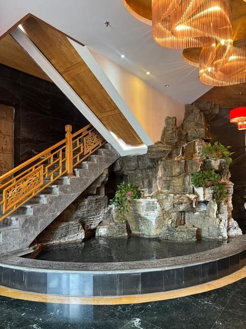 玉山開水族店怎么樣？加盟祥龍魚場賣龍魚市場怎樣？