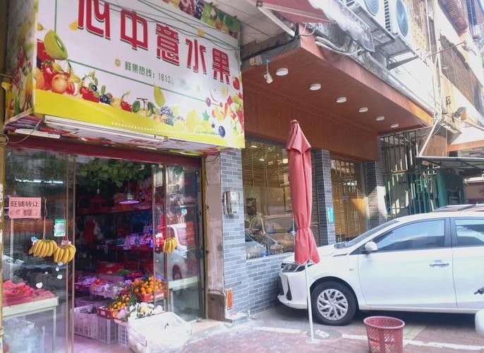 禪城開水族店怎么樣？加盟祥龍魚場賣龍魚市場怎樣？