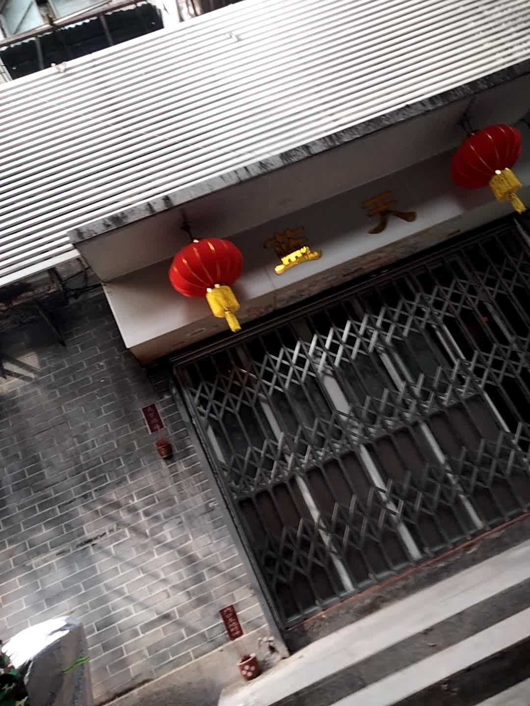 藍(lán)田開(kāi)水族店怎么樣？加盟祥龍魚(yú)場(chǎng)賣龍魚(yú)市場(chǎng)怎樣？