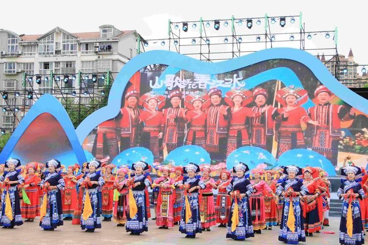 羅城開(kāi)水族店怎么樣?加盟祥龍魚(yú)場(chǎng)賣(mài)龍魚(yú)市場(chǎng)怎樣? 水族館百科(水族館加盟) 第5張 羅城開(kāi)水族店怎么樣?加盟祥龍魚(yú)場(chǎng)賣(mài)龍魚(yú)市場(chǎng)怎樣? 羅城開(kāi)水族店怎么樣?加盟祥龍魚(yú)場(chǎng)賣(mài)龍魚(yú)市場(chǎng)怎樣? 水族館百科(水族館加盟) 第5張