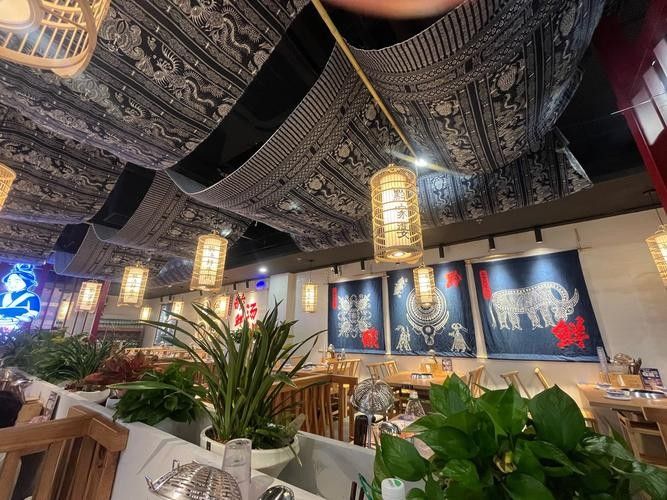 黔江開水族店怎么樣？加盟祥龍魚場賣龍魚市場怎樣？ 黔江開水族店怎么樣？加盟祥龍魚場賣龍魚市場怎樣？ 水族館百科（水族館加盟） 第3張