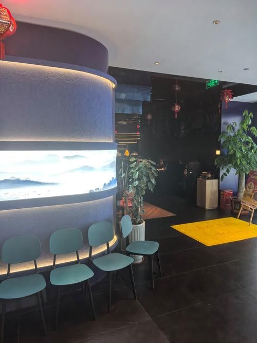 黔江開水族店怎么樣？加盟祥龍魚場賣龍魚市場怎樣？ 黔江開水族店怎么樣？加盟祥龍魚場賣龍魚市場怎樣？ 水族館百科（水族館加盟） 第2張
