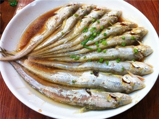刀魚搭配什么食材更美味，刀魚燉白菜的烹飪技巧刀魚燉白菜的烹飪技巧 刀魚搭配什么食材更美味，刀魚燉白菜的烹飪技巧刀魚燉白菜的烹飪技巧 龍魚百科 第2張