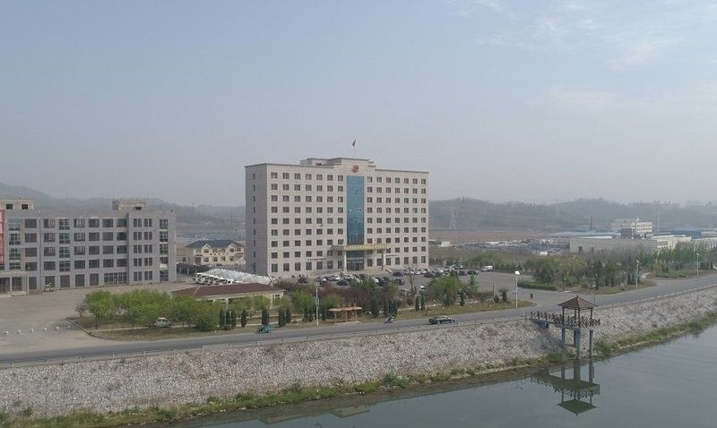 岫巖開水族店怎么樣？加盟祥龍魚場賣龍魚市場怎樣？