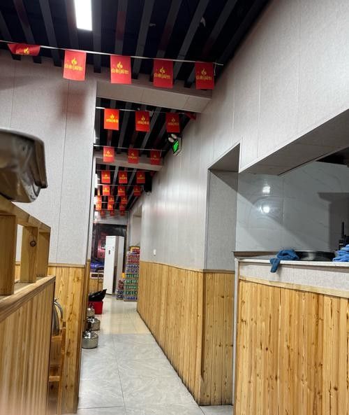 臨渭開水族店怎么樣？加盟祥龍魚場賣龍魚市場怎樣？ 臨渭開水族店怎么樣？加盟祥龍魚場賣龍魚市場怎樣？ 水族館百科（水族館加盟） 第5張