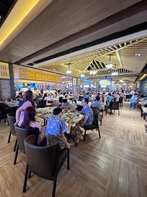 那坡開水族店怎么樣？加盟祥龍魚場賣龍魚市場怎樣？