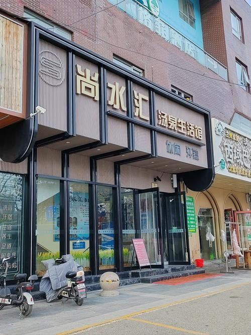 修武開水族店怎么樣？加盟祥龍魚場賣龍魚市場怎樣？