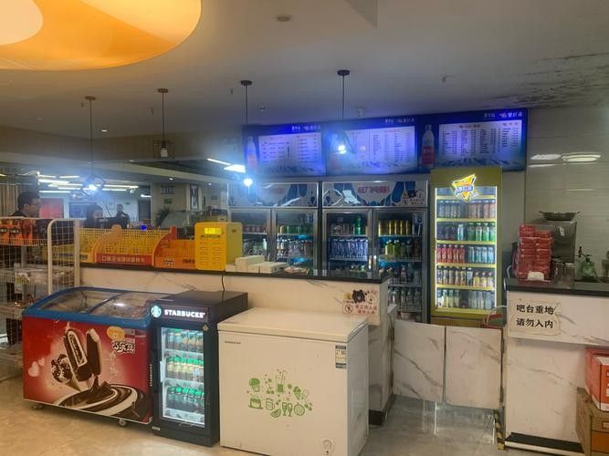 巴音郭楞開水族店怎么樣？加盟祥龍魚場賣龍魚市場怎樣？