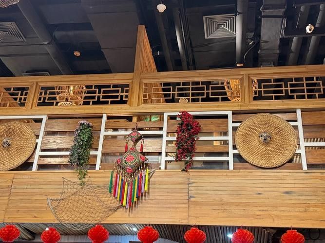 梁河開水族店怎么樣？加盟祥龍魚場賣龍魚市場怎樣？