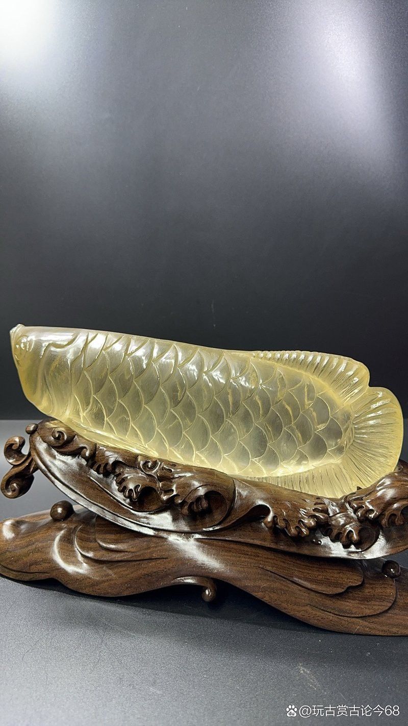 有哪些著名的金龍魚寶石作品？
