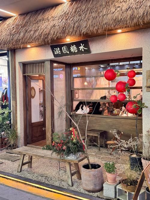 漳縣開水族店怎么樣?加盟祥龍魚場賣龍魚市場怎樣? 水族館百科(水族館加盟) 第1張 漳縣開水族店怎么樣?加盟祥龍魚場賣龍魚市場怎樣? 漳縣開水族店怎么樣?加盟祥龍魚場賣龍魚市場怎樣? 水族館百科(水族館加盟) 第1張