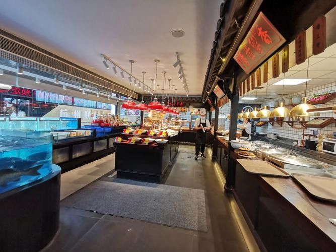 南潯開水族店怎么樣?加盟祥龍魚場賣龍魚市場怎樣? 水族館百科(水族館加盟) 第4張 南潯開水族店怎么樣?加盟祥龍魚場賣龍魚市場怎樣? 南潯開水族店怎么樣?加盟祥龍魚場賣龍魚市場怎樣? 水族館百科(水族館加盟) 第4張