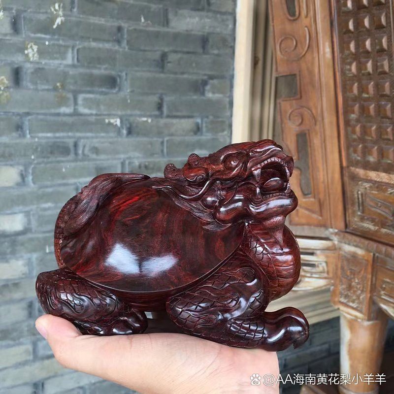海南黃花梨紫油梨龍龜的價格范圍是多少？ 海南黃花梨紫油梨龍龜的價格范圍是多少？ 龍魚百科 第3張