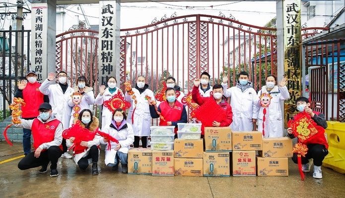 金龍魚李冬冬：金龍魚李冬冬是一位充滿傳奇色彩的人物他的一生充滿了坎坷與挑戰