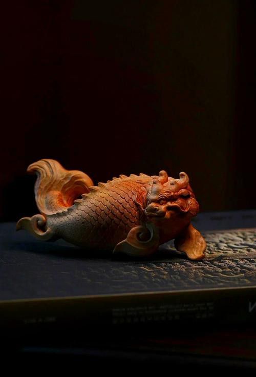 如何辨別龍頭魚身擺件的年代？ 如何辨別龍頭魚身擺件的年代？ 龍魚百科 第3張
