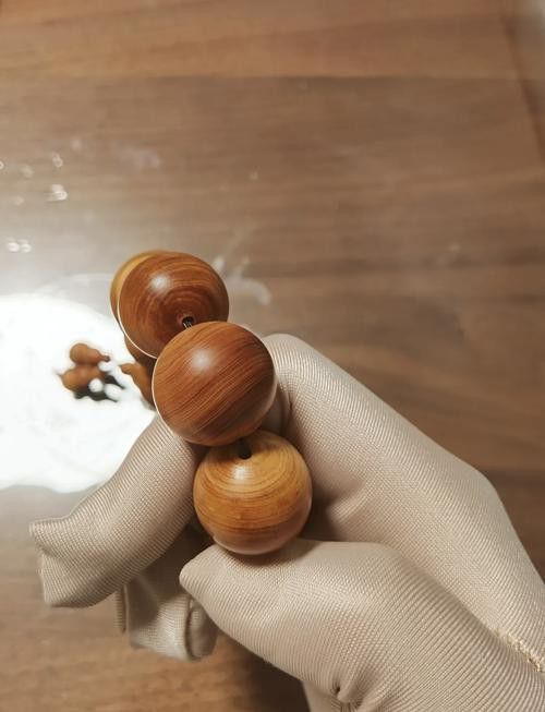 崖柏木龍魚擺件如何保養？