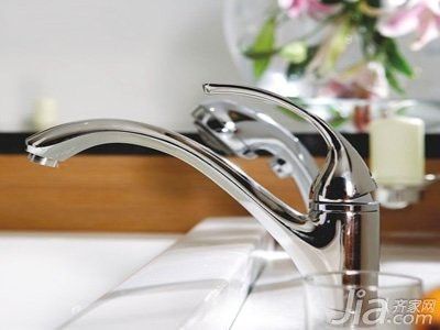 如何保養和維護龍頭魚飾品？