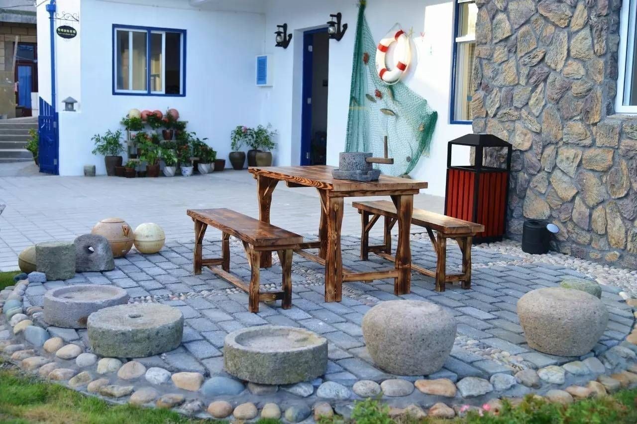 廣州魚(yú)缸水族箱批發(fā)店：廣州天河區(qū)有幾個(gè)魚(yú)缸出售店：1.帝王水族（地址不詳）