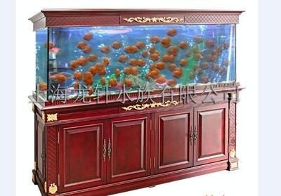訂制魚缸亞克力魚缸價格因尺寸、款式、材質(zhì)等因素而異：訂制魚缸亞克力價格