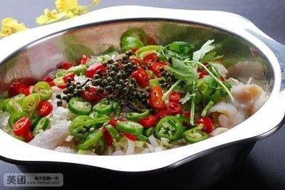 大豐收的龍魚是該餐廳的特色菜品之一：大豐收的龍魚是一款結合了美味、營養和獨特烹飪技術的特色菜品